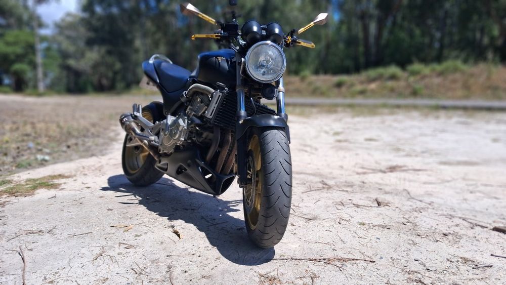 Honda Hornet/Troca Supermoto.