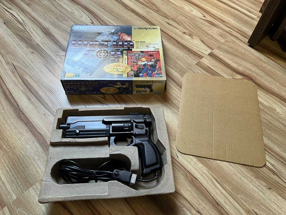 Sega Saturn - Virtua Gun (HSS-0122) w pudełku