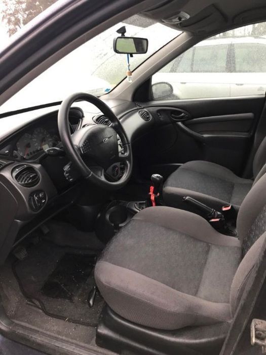 Ford Focus 1.6 16V Station 2000 - Para Peças