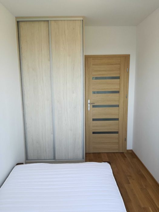 2 Pokojowe  mieszkanie na wynajem z balkonem i garażem