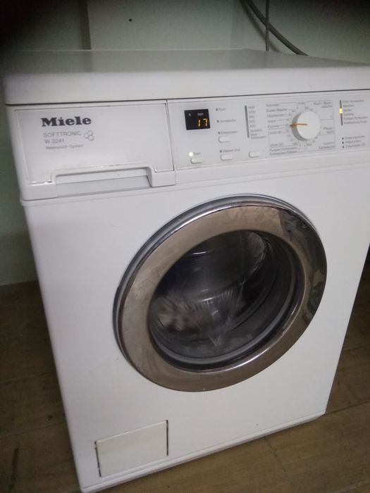 Пральна машина Miele