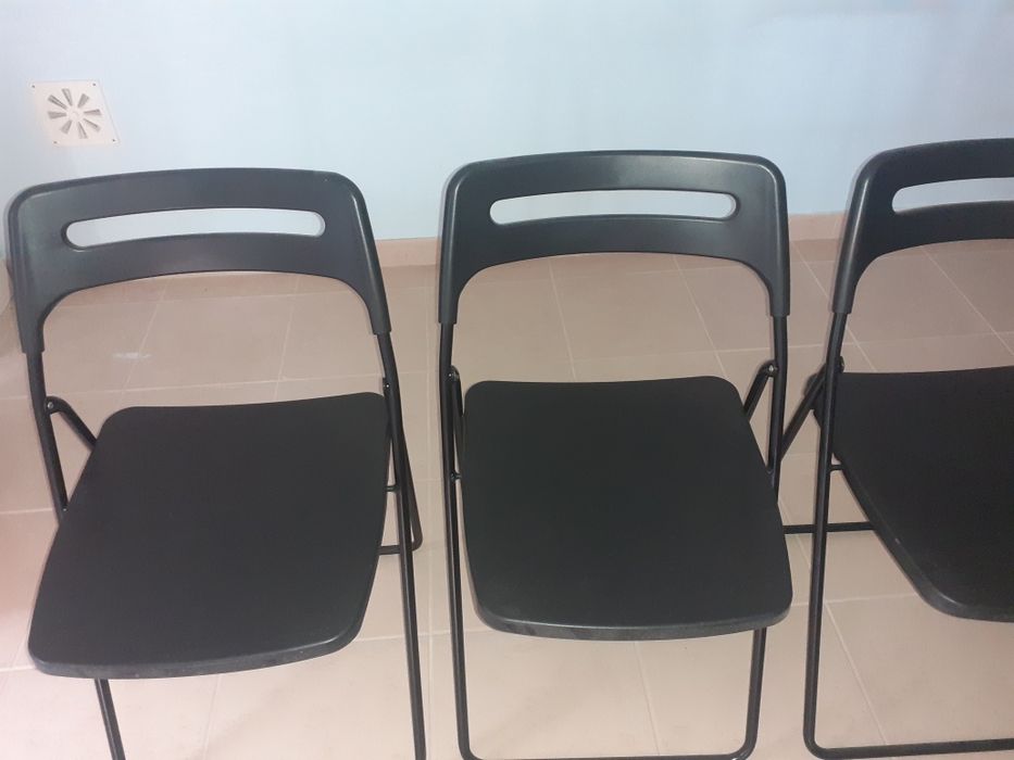 Conjunto de 4 cadeiras dobráveis. Ikea