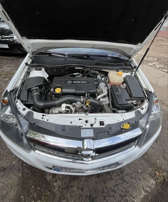 Продаю Opel Astra 2014 !