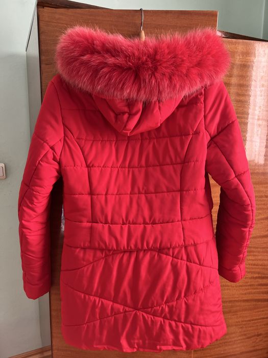 Зимова куртка жіноча червона