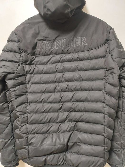 Курточка MONCLER S