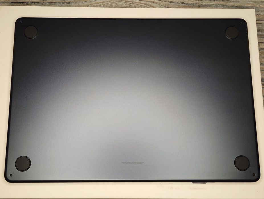 MacBook Air 15 2025 M4 Midnight (MW1L3) / от 42.750 грн / emojiestore