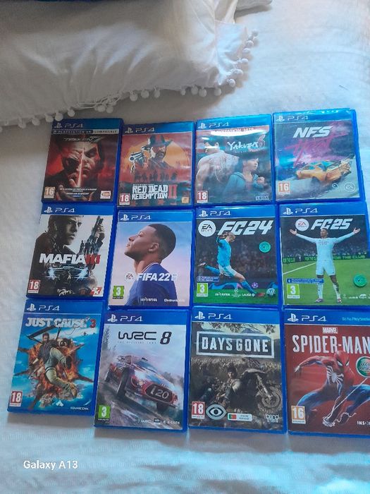 Playstation 4 completa mais 12 jogos