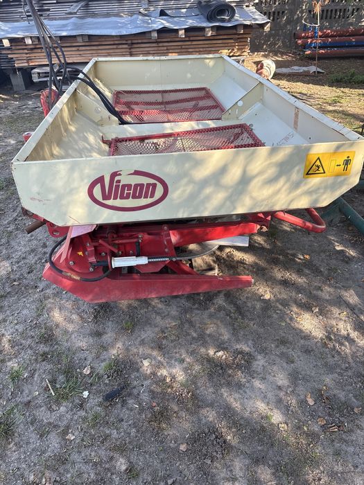 Rozsiewacz nawozu Vicon RotaFlow (Greenland)