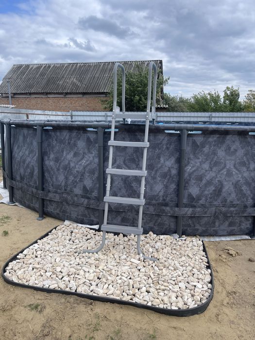 Продам каркасний басейн 6,71 /1.32