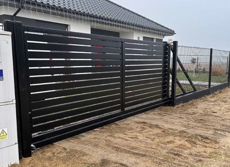 Brama palisadowa 4m x 1,5m ZESTAW MONTAŻOWY