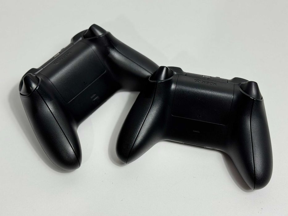 Konsola Xbox One X 1TB | 2 x PAD | Komplet | GWARANCJA | ODNOWIONA