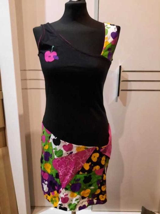 Nowa letnia sukienka Avispada przepiękna czarna z kolorowymi wstawkami