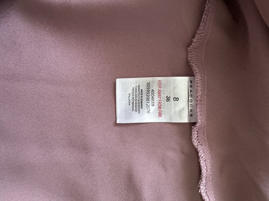Продам  спідницю міді