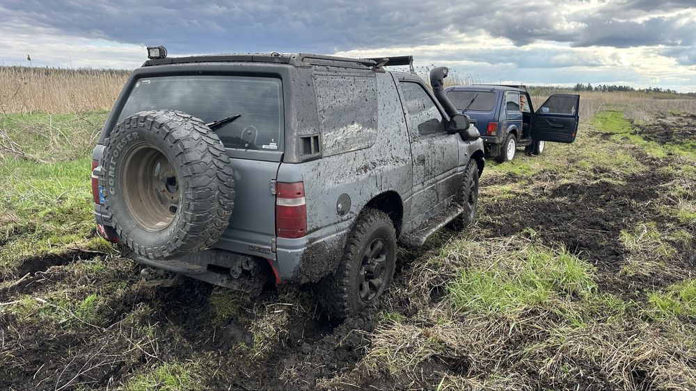 Opel Frontera 2.0 бензин