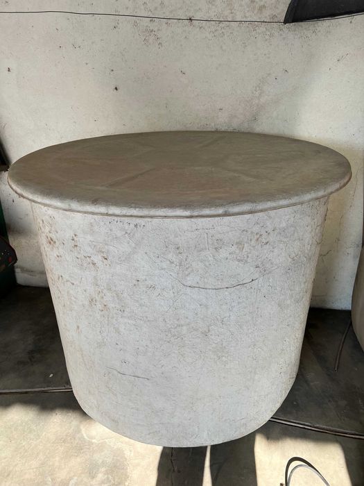 Silo / Depósito 1.169L c/ rodas em fibra de vidro p/ Pellets, outros