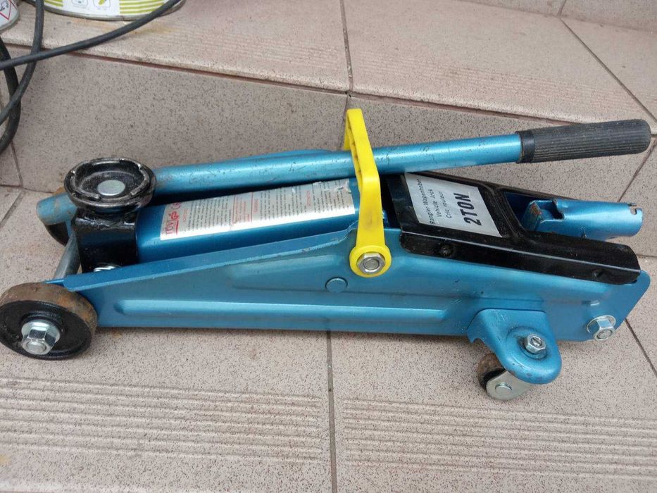 Німецький  домкрат