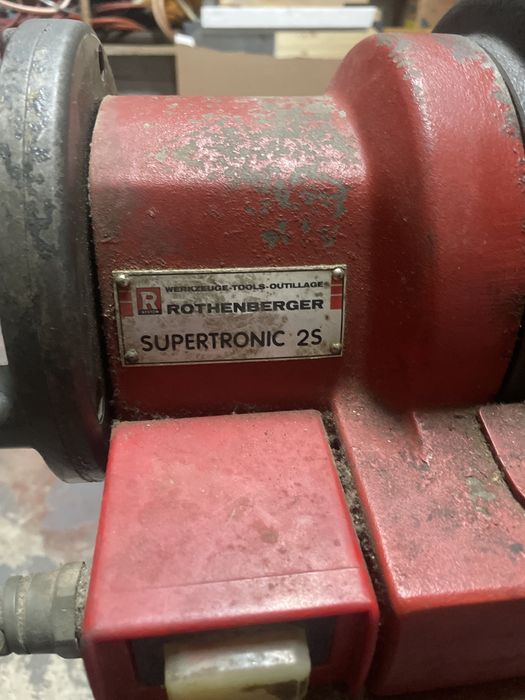 Maquina de atarraxar