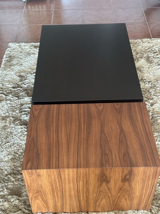 Mesa de centro moderna em excelente estado – 125 × 60 cm