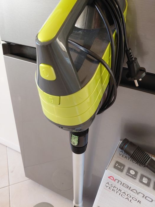 Aspirador vertical Ambiano