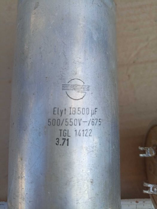 Конденсатор  500мF 500/550V