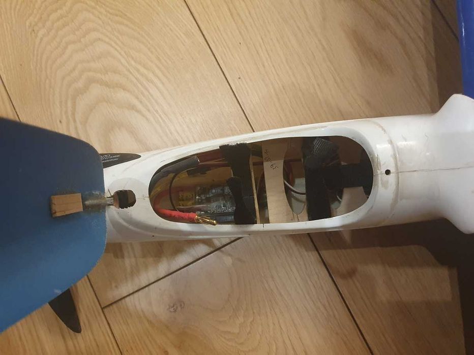 Szybowiec RC Champion firmy Reichard Modelsport - gotowy do lotu