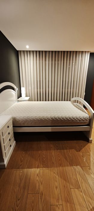 Cama Casal Madeira maciça branca