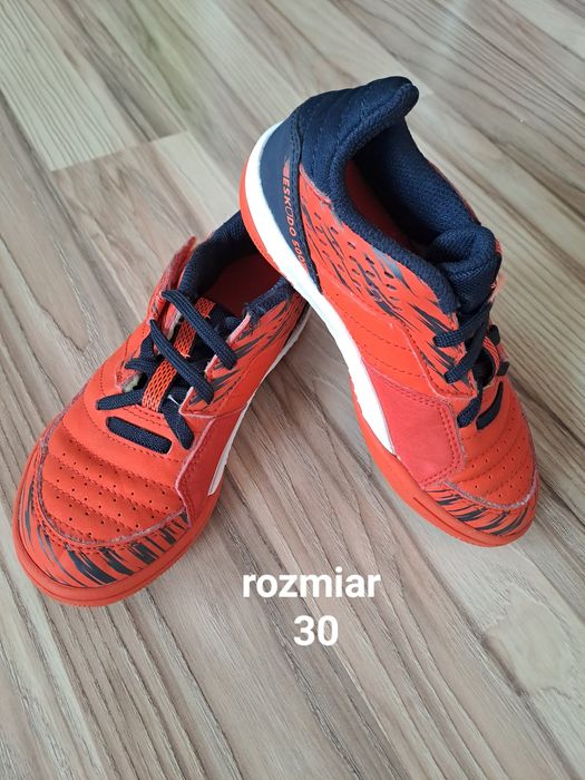 Buty sportowe Halówki rozmiar 30 z Decathlona