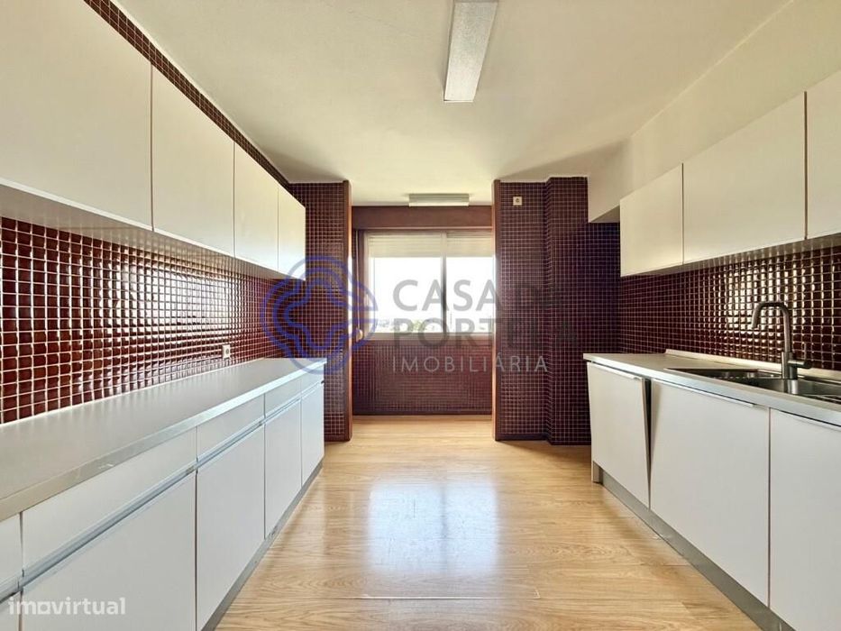 Apartamento T3 c/ Lugar de garagem no Foco - Boavista