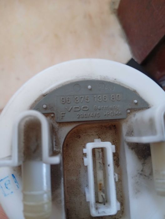 Bomba de gasolina citroen saxo