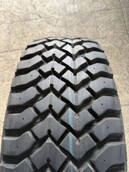 Pneus semi-novos 265/70R17