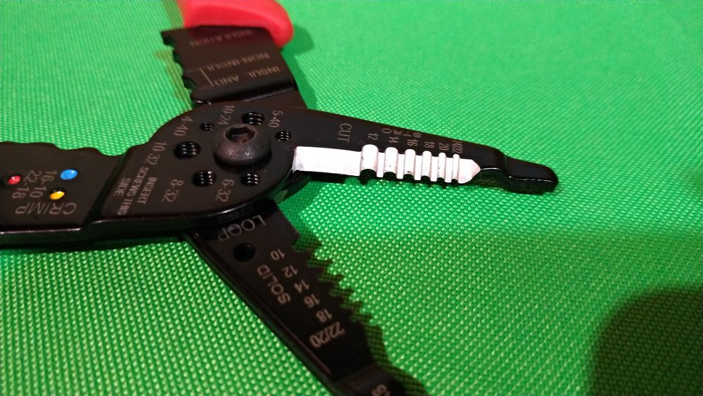 Съемник изоляции с обжимкой клемм: 158 грн. - Ручний інструмент Харків ...