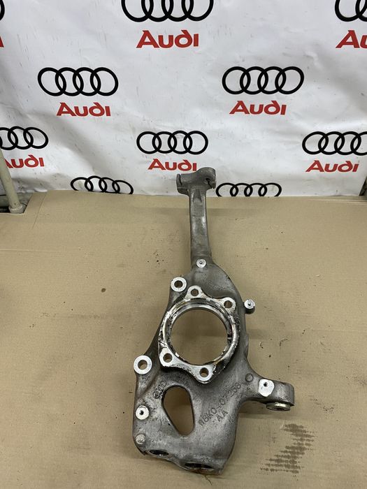 Цапфа поворотный кулак Audi A4 B8 A5 Q5 A6 A7 4G0407242D 4G0407241D
