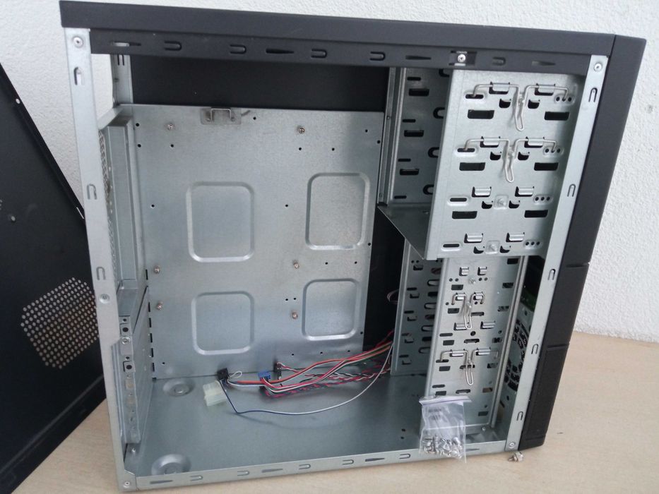 Корпус для ПК ATX Vento A8 Chassis