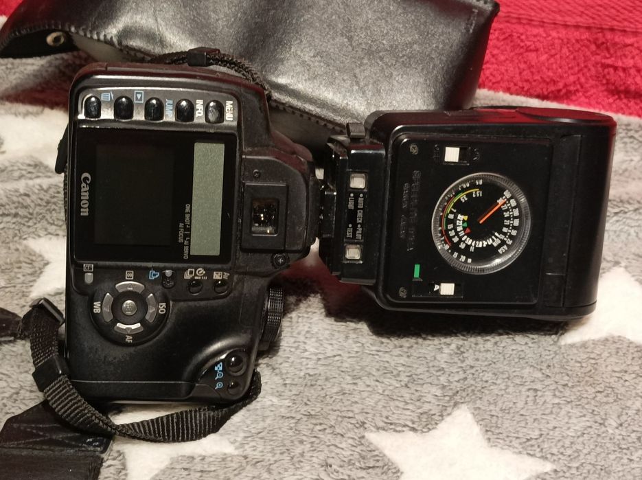 Rezerwacja! Aparat cyfrowy Canon Eos 450D,obiektyw Canon 18-55,lampa.