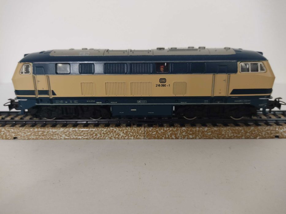 Marklin HO BR 216