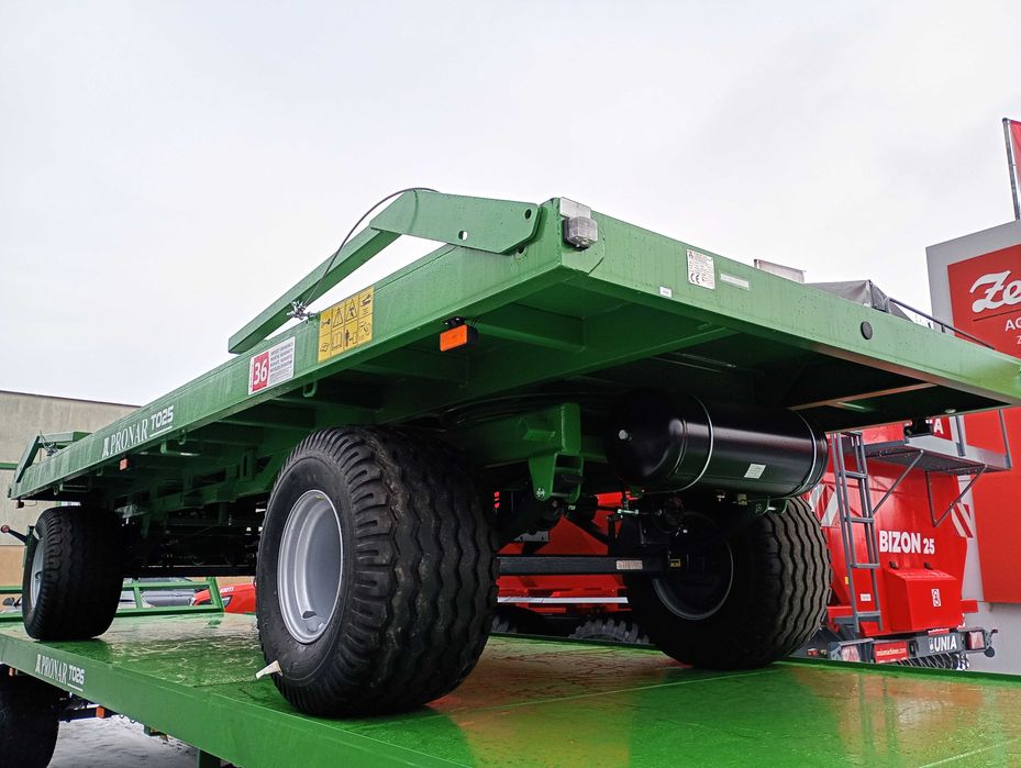 Przyczepa platformowa do bel PRONAR T026, 3 osiowa, rok 2025, PROMOCJA