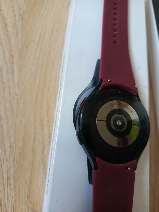 Galaxy watch4 lte +gratisy czytaj