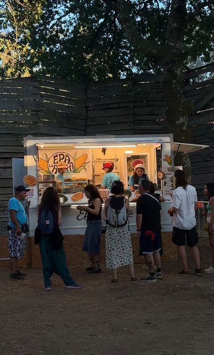Aluguer de Roulotte Food Truck 4,30 m – Street Food, Feiras e Eventos