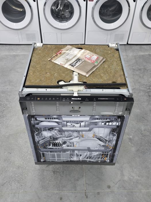 Сенсорна посудомийна машина Miele G 7365 SCVi XXL AutoDos– Стан Ідеал