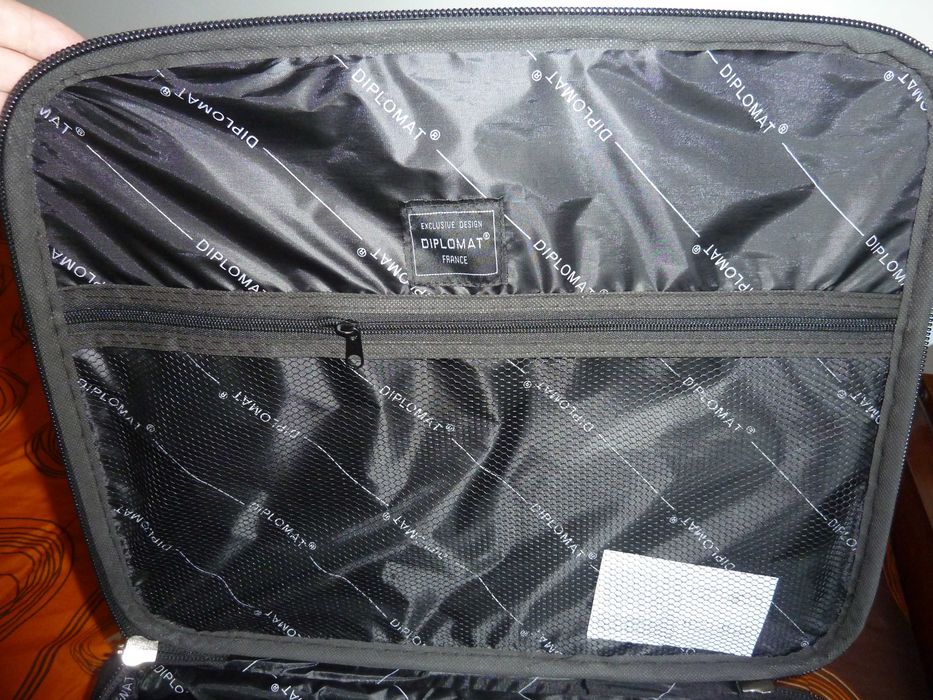 Mala de viagem nova Diplomat 60X37X23 cm - SALDO