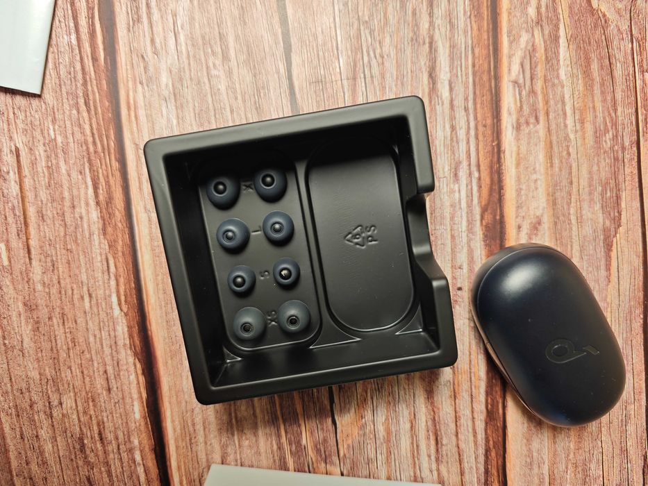 Навушники Anker Soundcore Sport X10