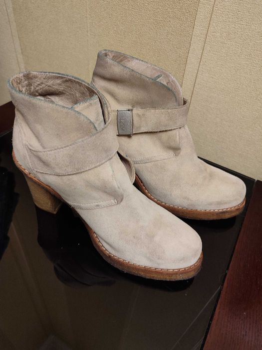 Ботінки UGG 39р.