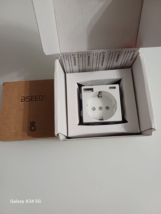 Indoor Socket with USB / Type-C429593041547438085
