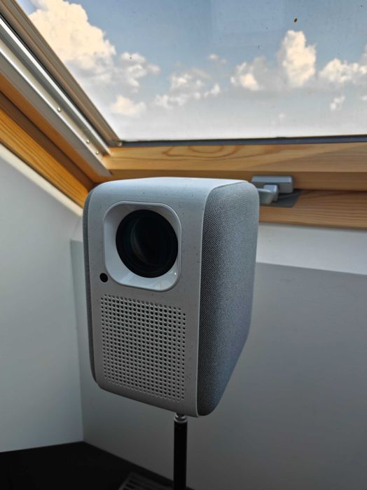 Projektor LED Blaupunkt F-Stream biały używany
