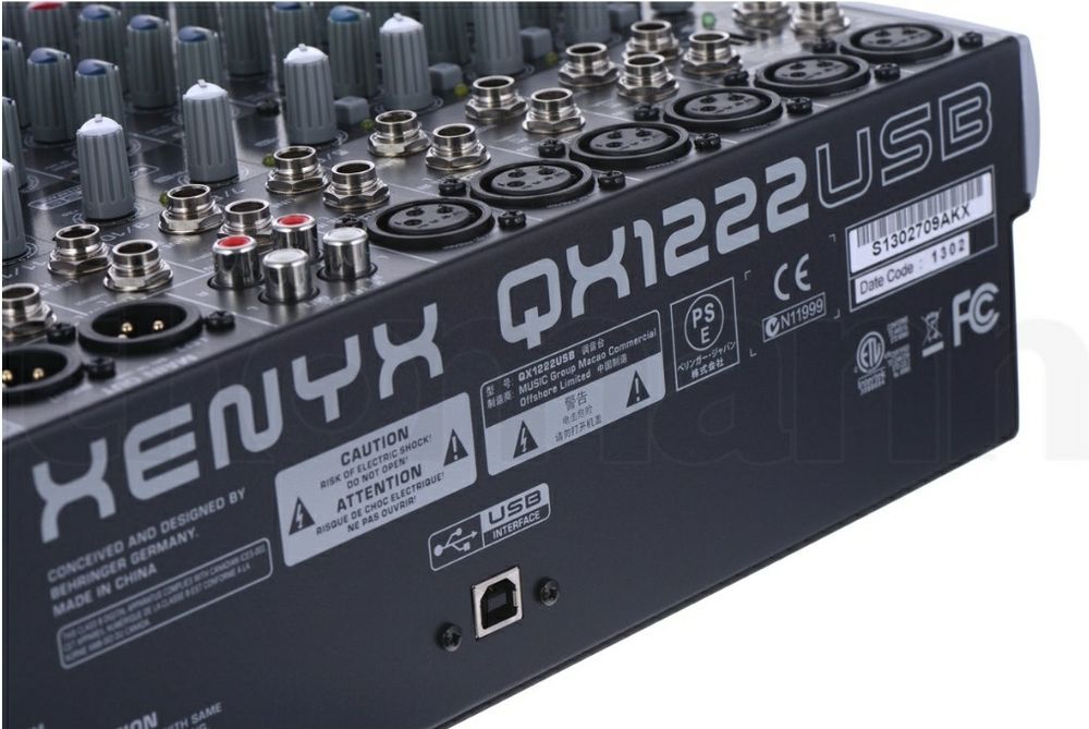 REBAIXA!! Mesa Som Beringuer QX1222USB 12 Canais