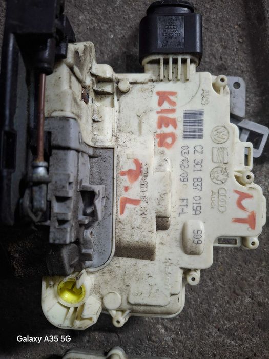 Zamek dzwi  VW Passat B6