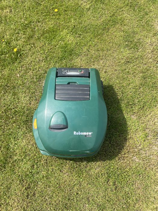 Robot koszący Robomow RM200
