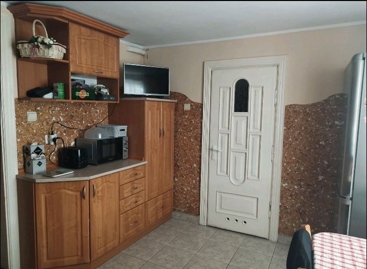 Продається пів особняк район вулиці Вовчинецькій