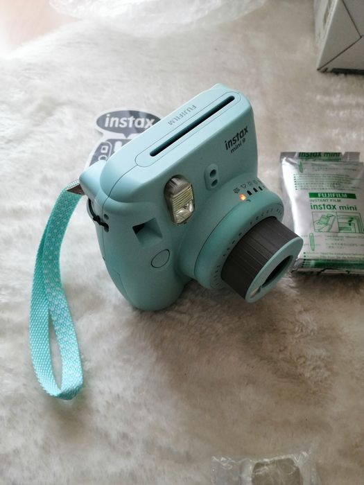 Fujifilm Instax Mini 9 Instant Camera64750815940226121