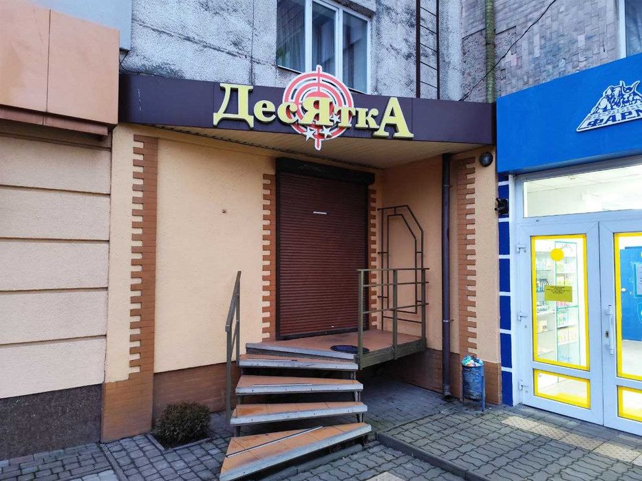 Оренда приміщення Перемоги, перша лінія